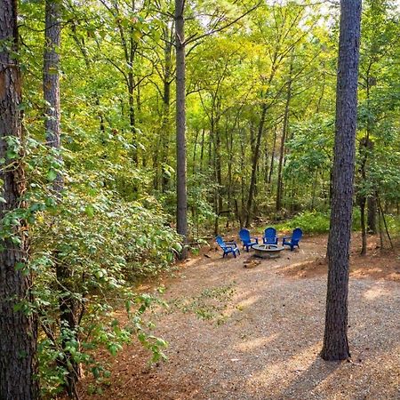 Stunning Luxury Cabin W Hot Tub And Fire Pit Holy Shiplap Is Perfect Romantic Couples Getaway Broken Bow Dış mekan fotoğraf