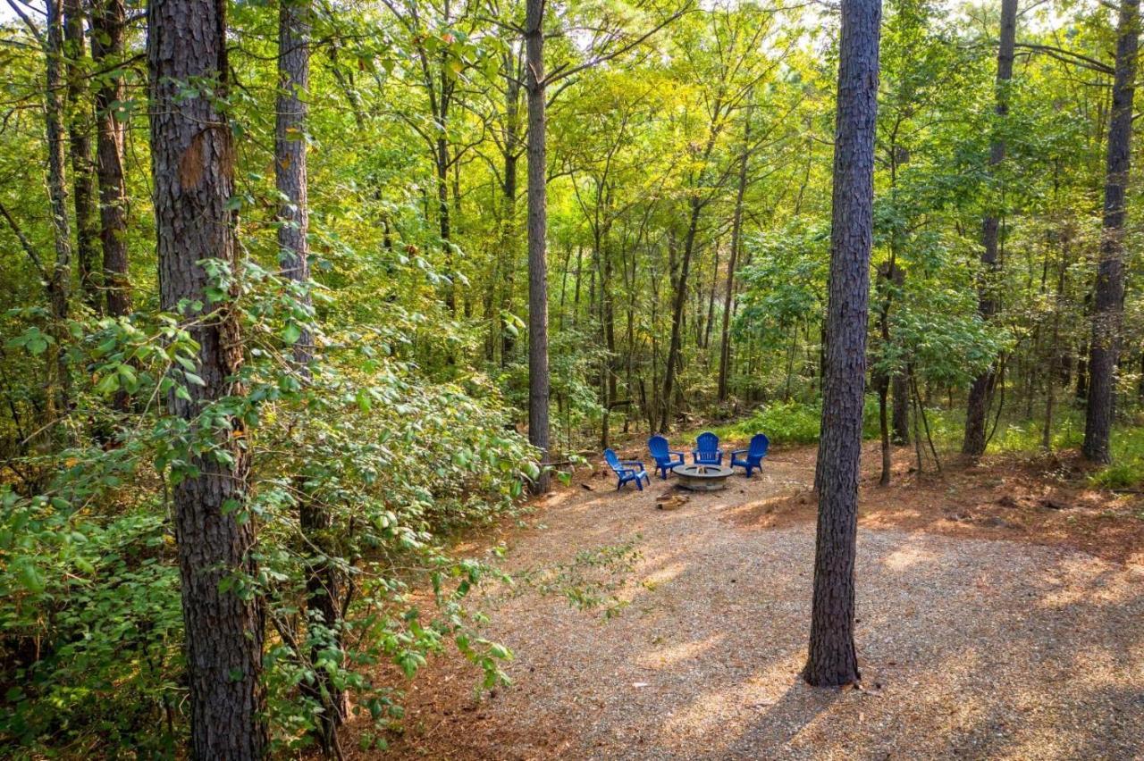 Stunning Luxury Cabin W Hot Tub And Fire Pit Holy Shiplap Is Perfect Romantic Couples Getaway Broken Bow Dış mekan fotoğraf